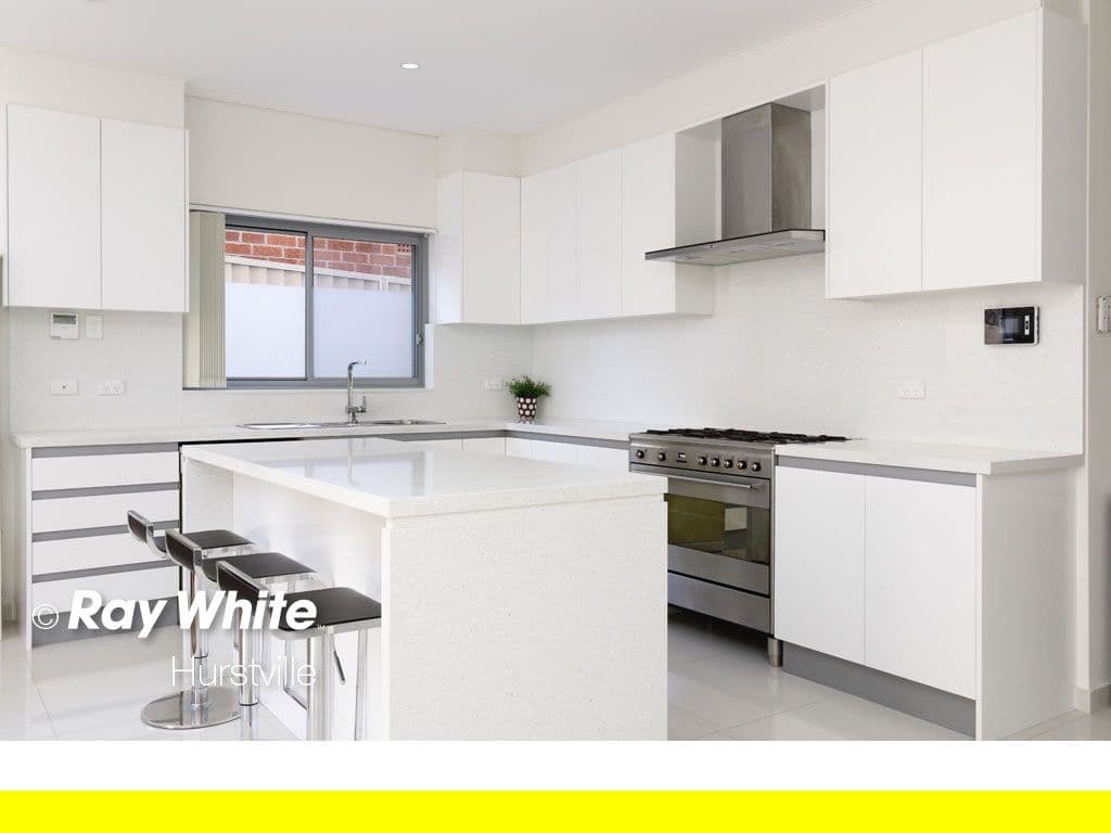 4 Monaro Avenue, Kingsgrove - Thumbnail 3