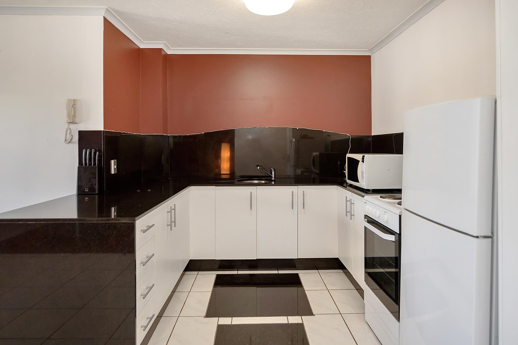 9 Bradford Street, Labrador QLD 4215, Labrador - Thumbnail 5