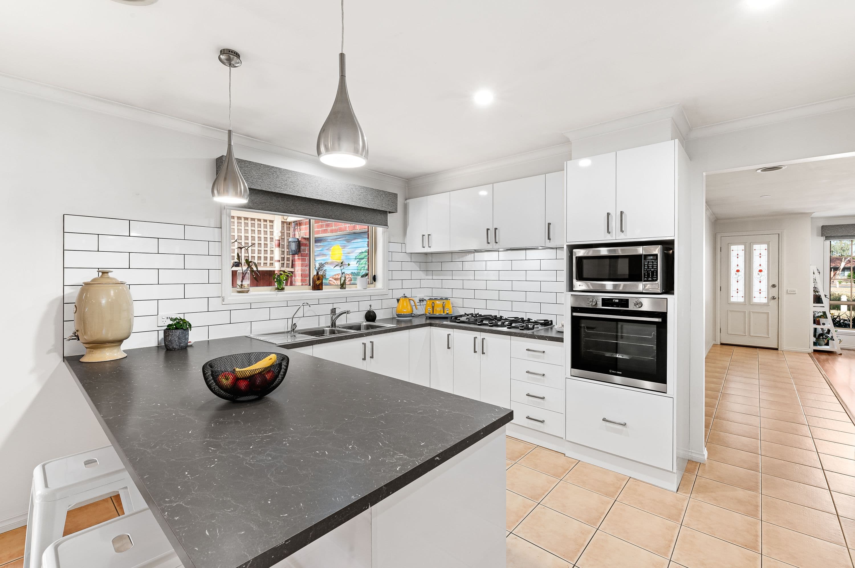 13 Rolain Avenue, South Morang VIC 3752, South Morang - Thumbnail 4