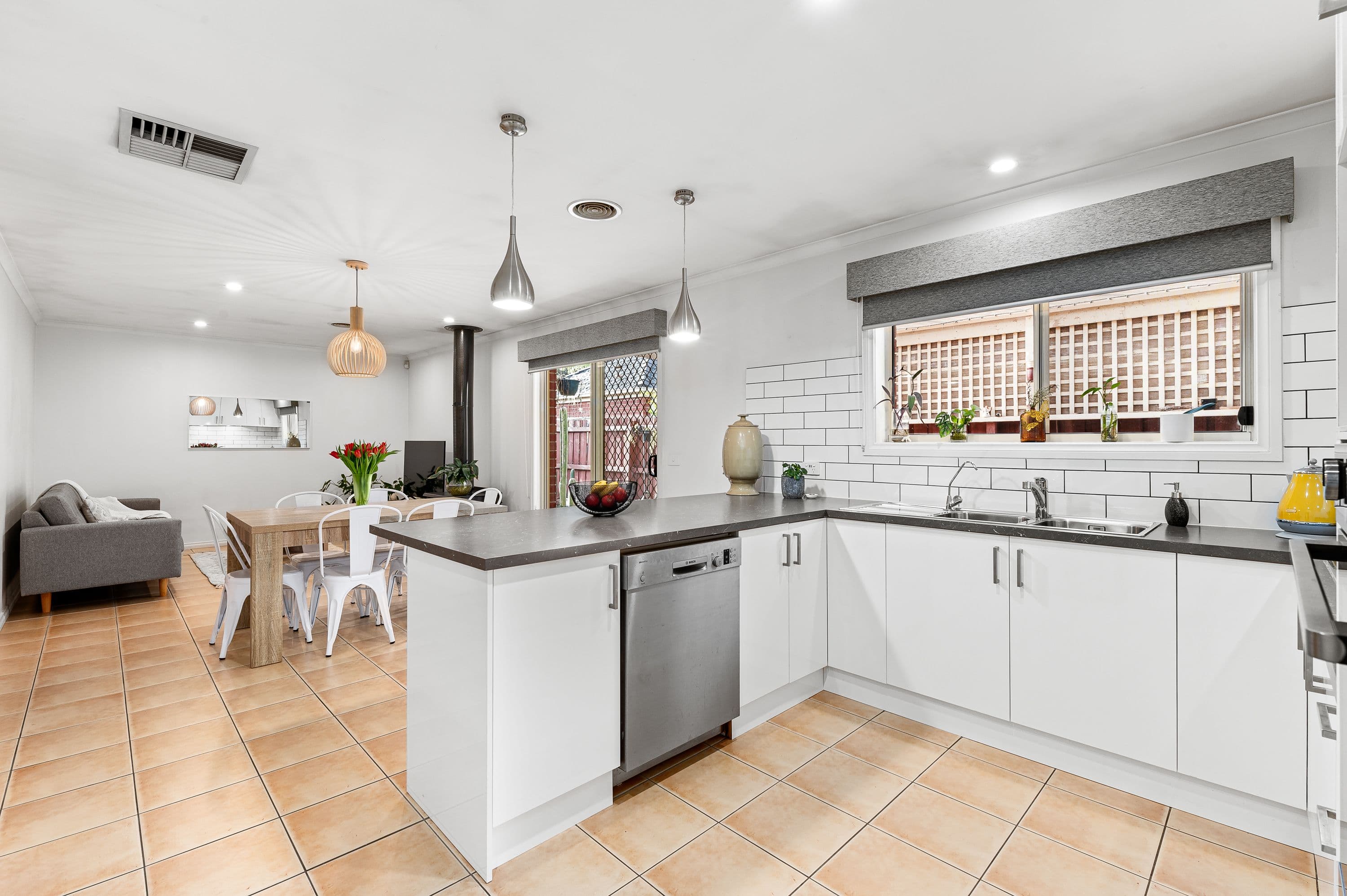 13 Rolain Avenue, South Morang VIC 3752, South Morang - Thumbnail 5