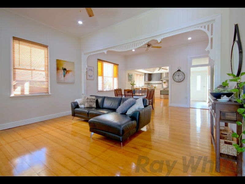 54 Queen Street, Blackstone QLD 4304, Blackstone - Thumbnail 3