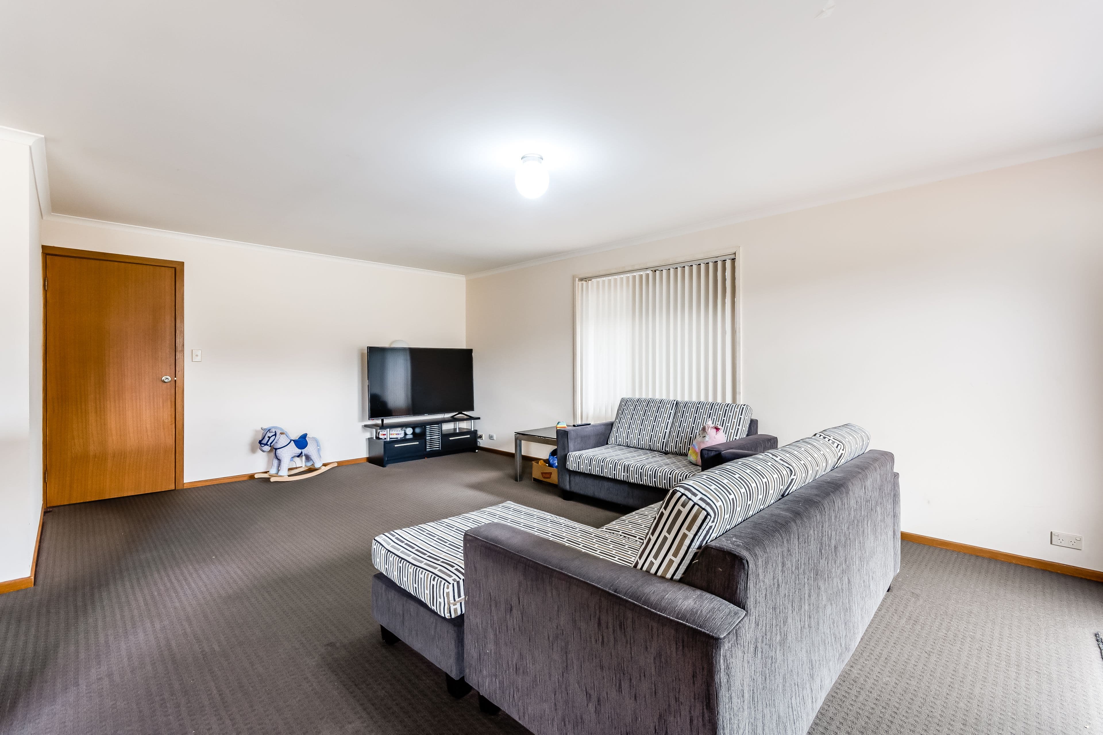 6 Annesley Street, Oakden SA 5086, Oakden - Thumbnail 2
