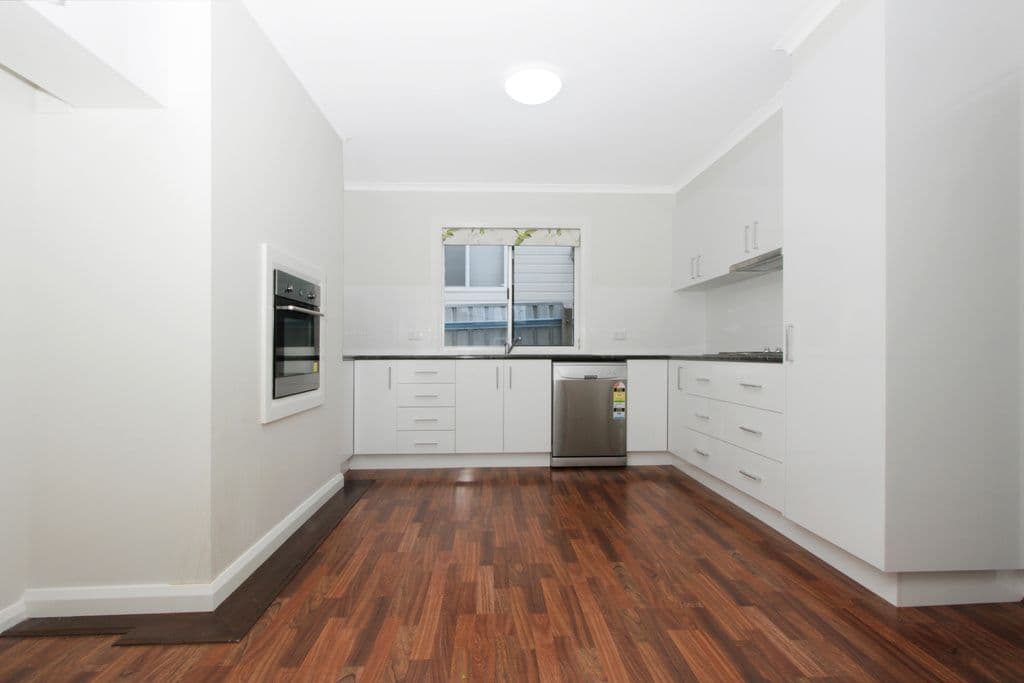 145 Clinton Street, Goulburn - Thumbnail 2
