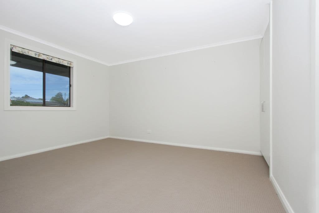 145 Clinton Street, Goulburn - Thumbnail 5