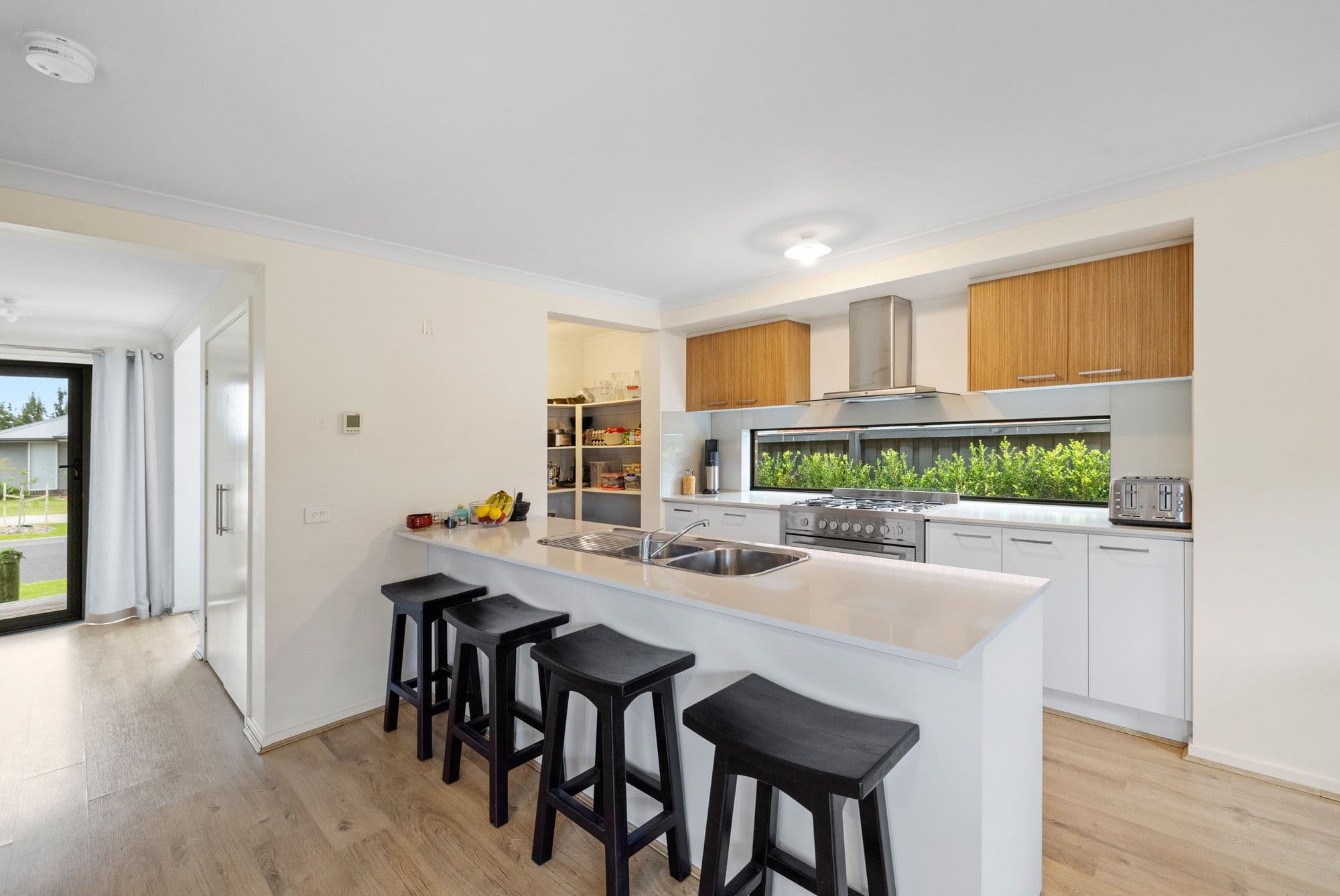 15 Yallaroo Chase, Werribee VIC 3030, Werribee - Thumbnail 4