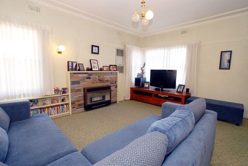 13  Barker Street, CHELTENHAM VIC 3192, Cheltenham - Thumbnail 4