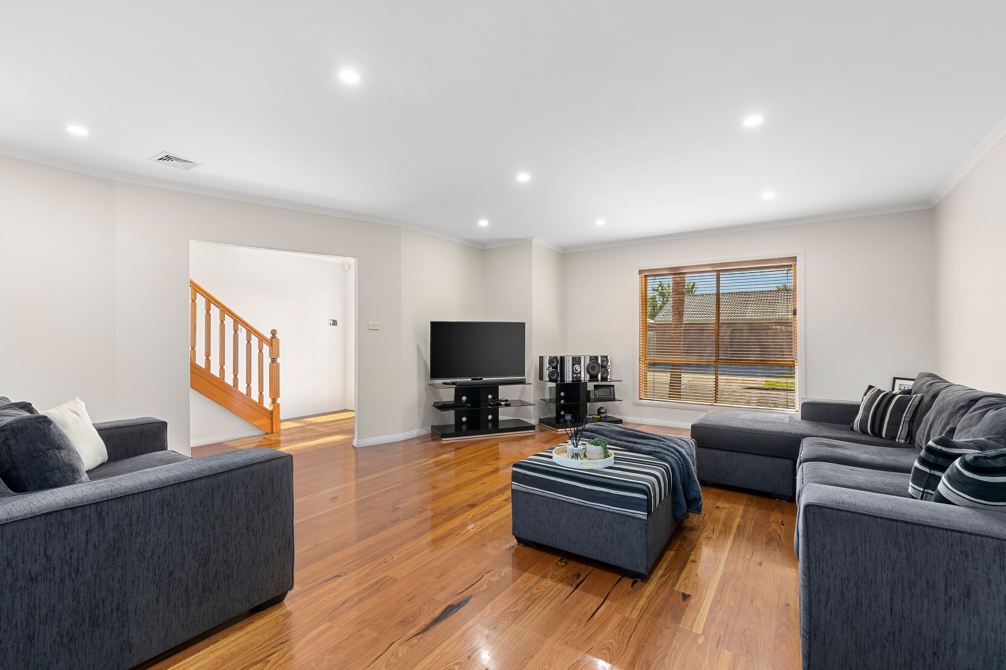 1A Bromwich Court, Mill Park VIC 3082, Mill Park - Thumbnail 2