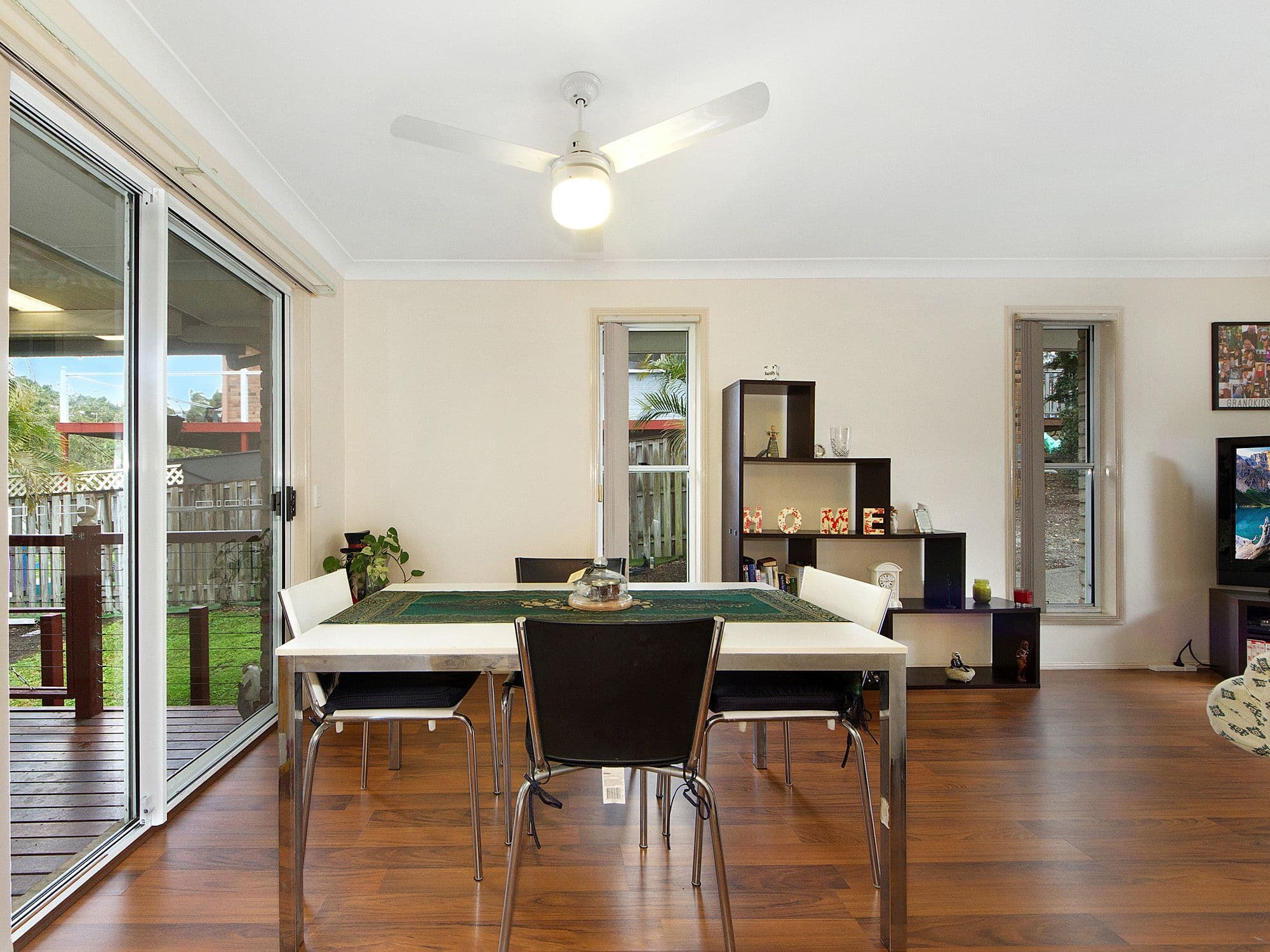 3 Meadowvale Street, Oxenford QLD 4210, Oxenford - Thumbnail 3