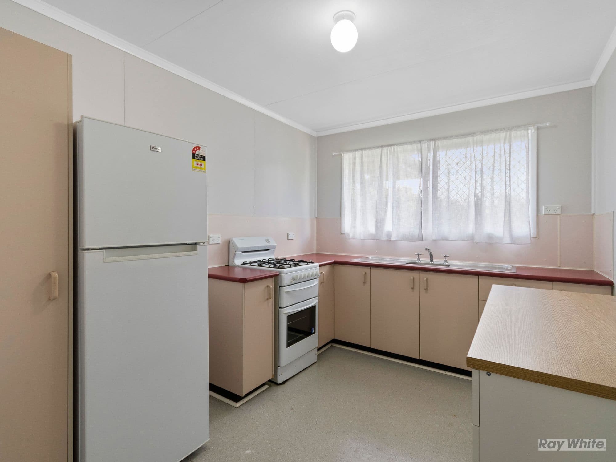 23 Gibbs Street, Riverview QLD 4303, Riverview - Thumbnail 3