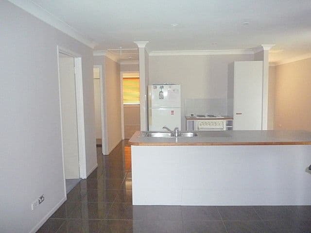 58 Kevin Street, DECEPTION BAY QLD 4508, Deception Bay - Thumbnail 2