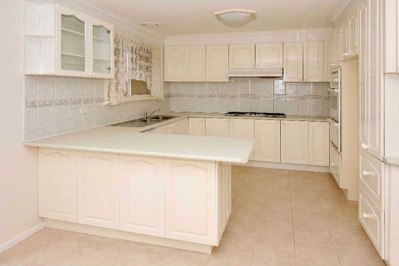 52 Windsor Crescent, BUNDOORA VIC 3083, Bundoora - Thumbnail 2