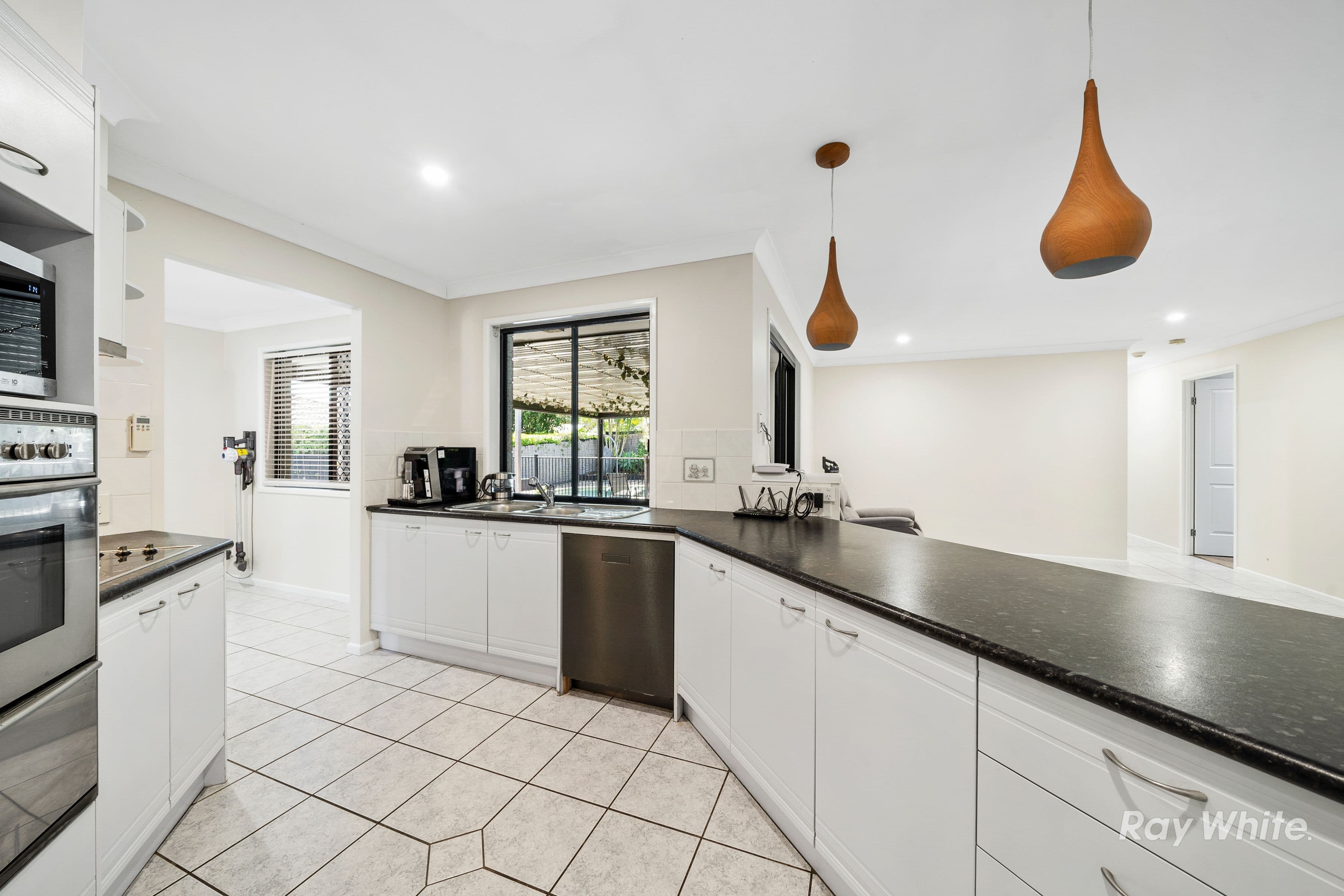 10 Rincon Street, Heritage Park QLD 4118, Heritage Park - Thumbnail 7