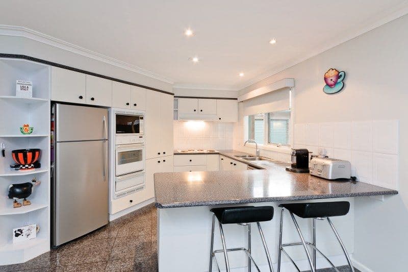 11 Rearden Crescent, ROXBURGH PARK VIC 3064, Roxburgh Park - Thumbnail 2
