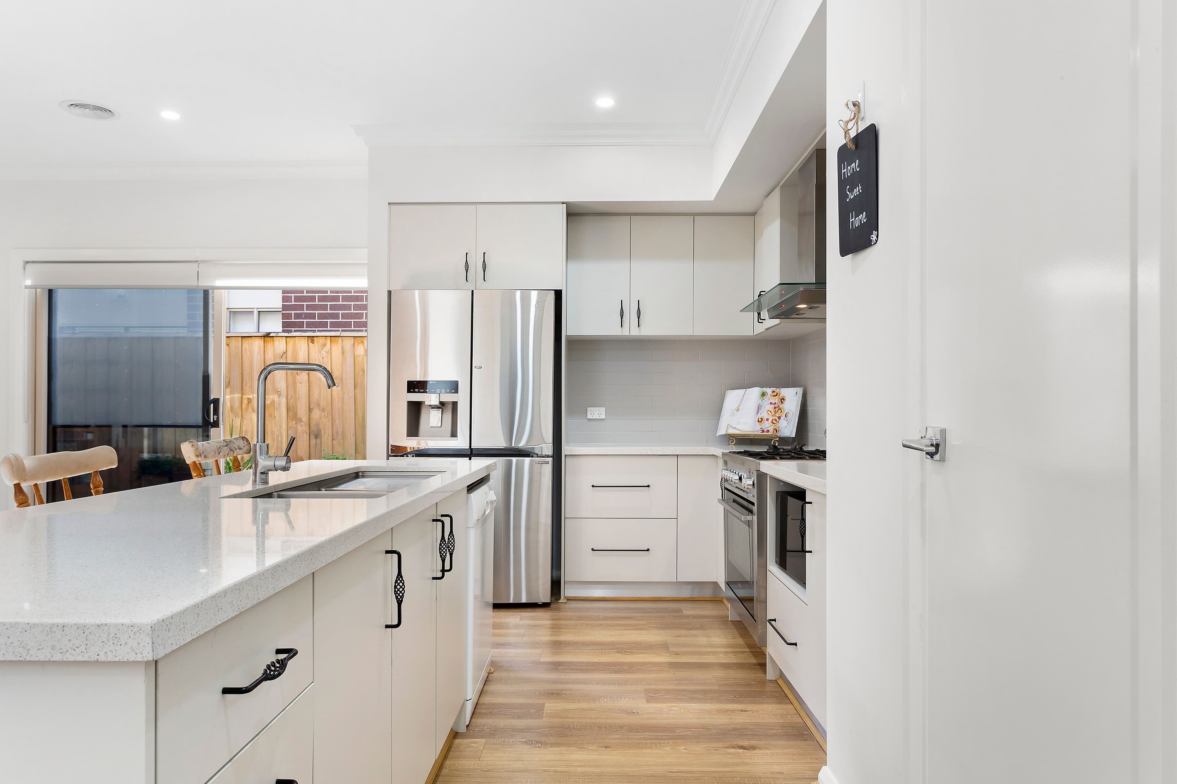 24 Adoquin Street, Doreen VIC 3754, Doreen - Thumbnail 5