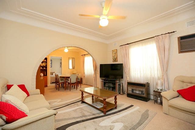 16 Angus Crescent, Yagoona NSW 2199, Yagoona - Thumbnail 3