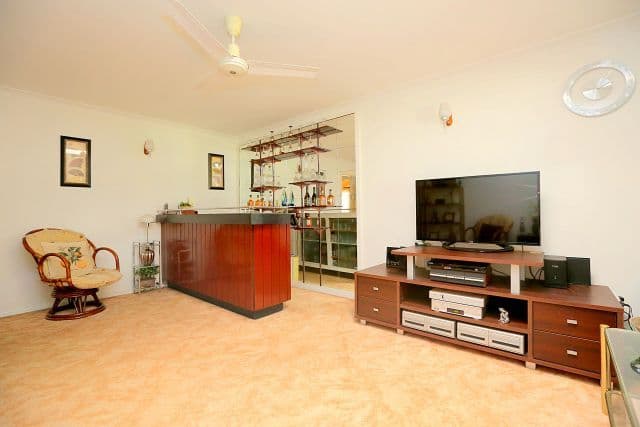 16 Angus Crescent, Yagoona NSW 2199, Yagoona - Thumbnail 4
