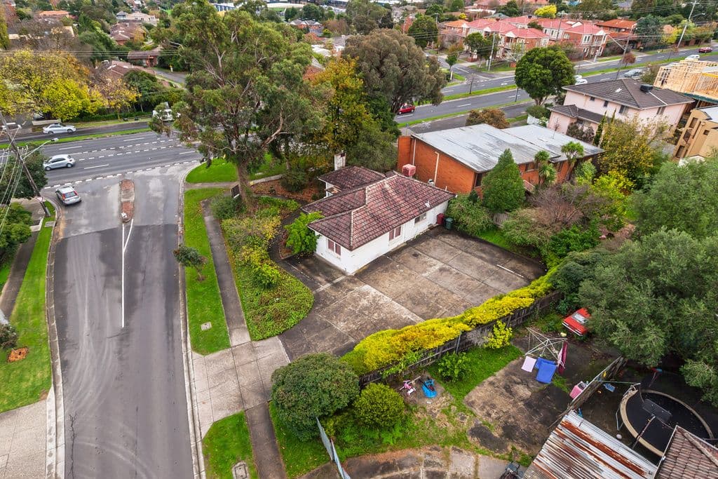 218 Blackburn Road, DONCASTER EAST VIC 3109, Doncaster East - Thumbnail 2