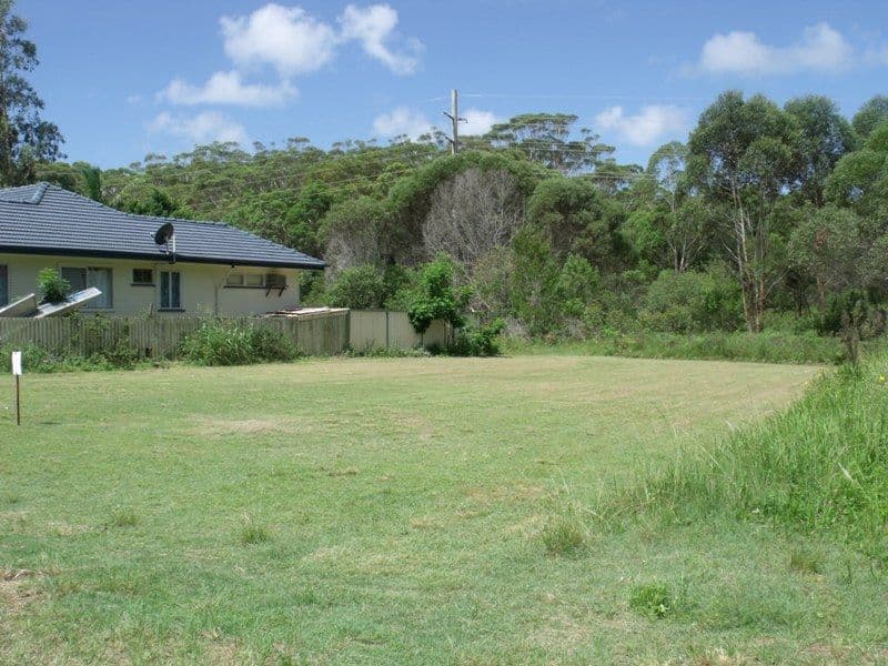 9 Medika Drive, RUSSELL ISLAND QLD 4184, Russell Island - Thumbnail 2