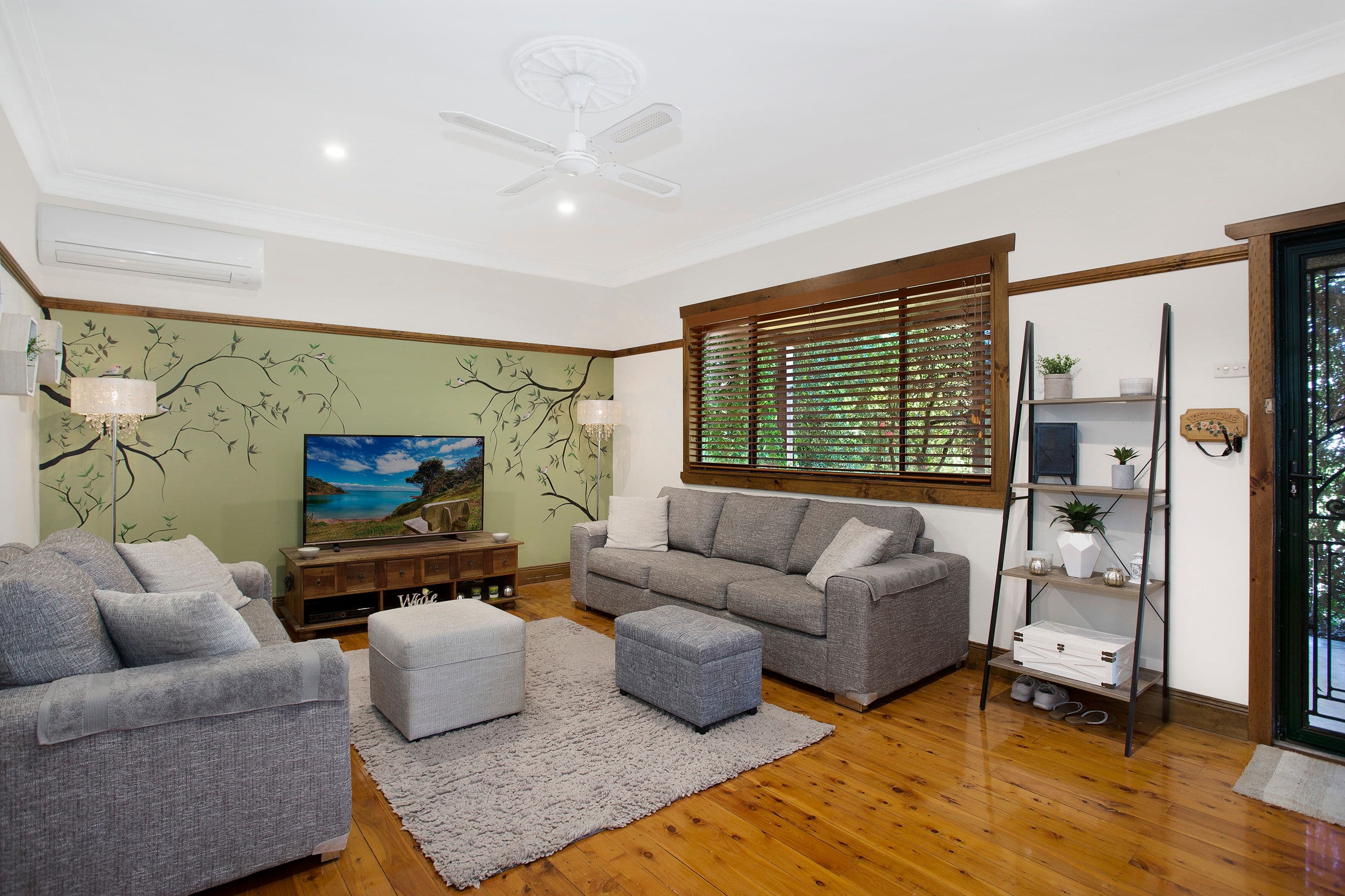 30 Dampier Boulevard, Killarney Vale - Thumbnail 2
