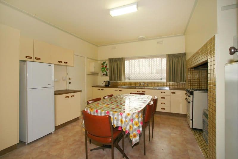 Unit 11/18 Mawarra Street, Palm Beach, QLD, 4221, Palm Beach - Thumbnail 3