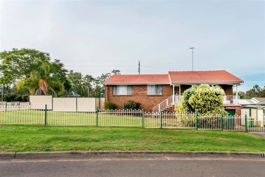10 Bickley Road, SOUTH PENRITH NSW 2750, South Penrith - Thumbnail 3