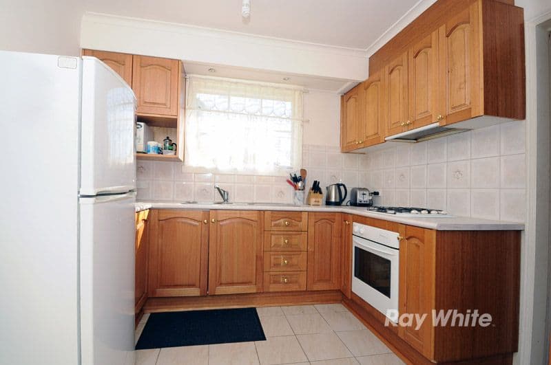 12 Lynette Court, NOBLE PARK VIC 3174, Noble Park - Thumbnail 2