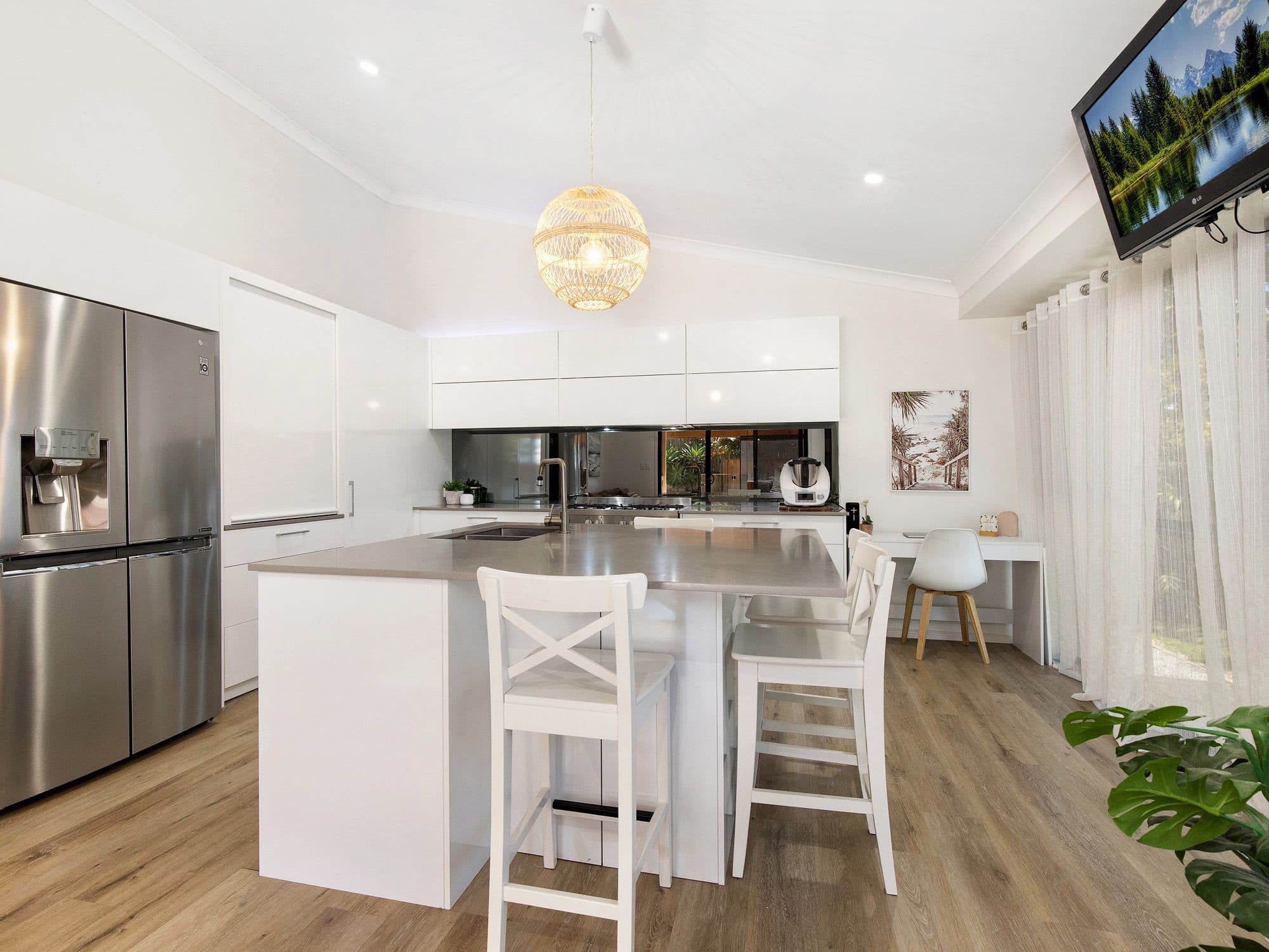 7 Maui Crescent, Oxenford QLD 4210, Oxenford - Thumbnail 4