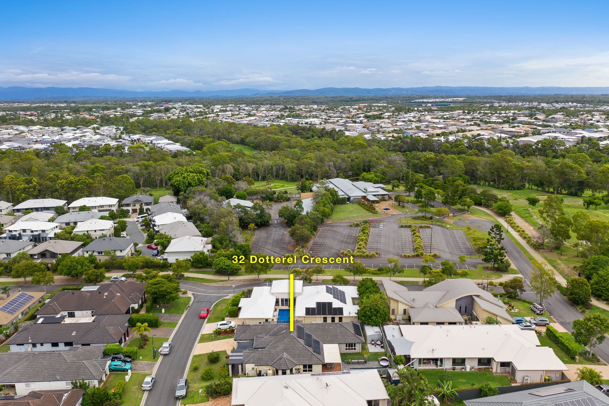32 Dotterel Crescent, North Lakes QLD 4509, North Lakes - Thumbnail 4