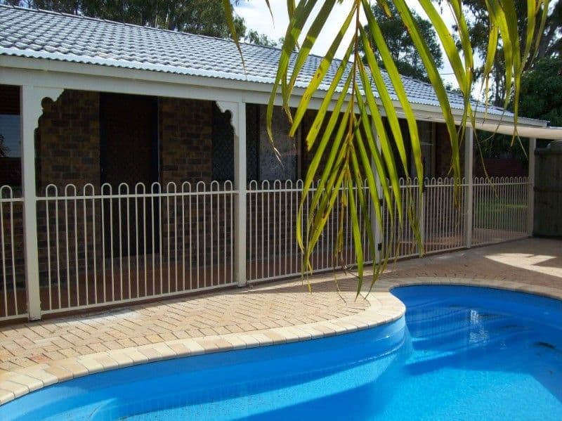 16 Tysoe Street, DECEPTION BAY QLD 4508, Deception Bay - Thumbnail 2