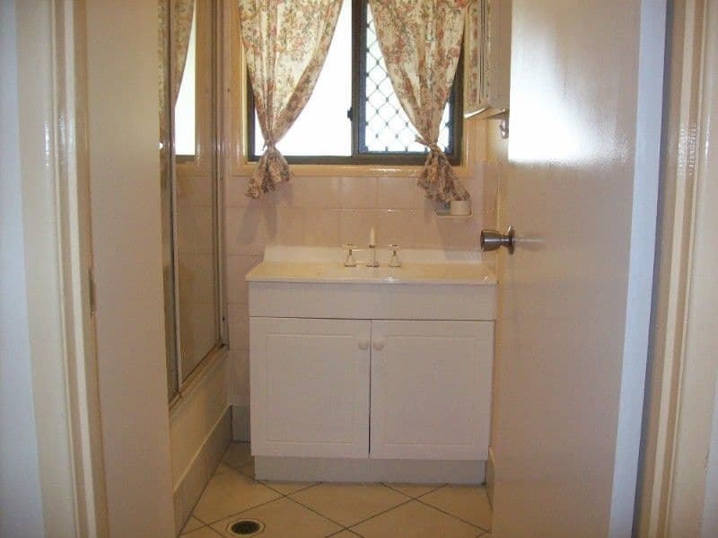 16 Tysoe Street, DECEPTION BAY QLD 4508, Deception Bay - Thumbnail 6