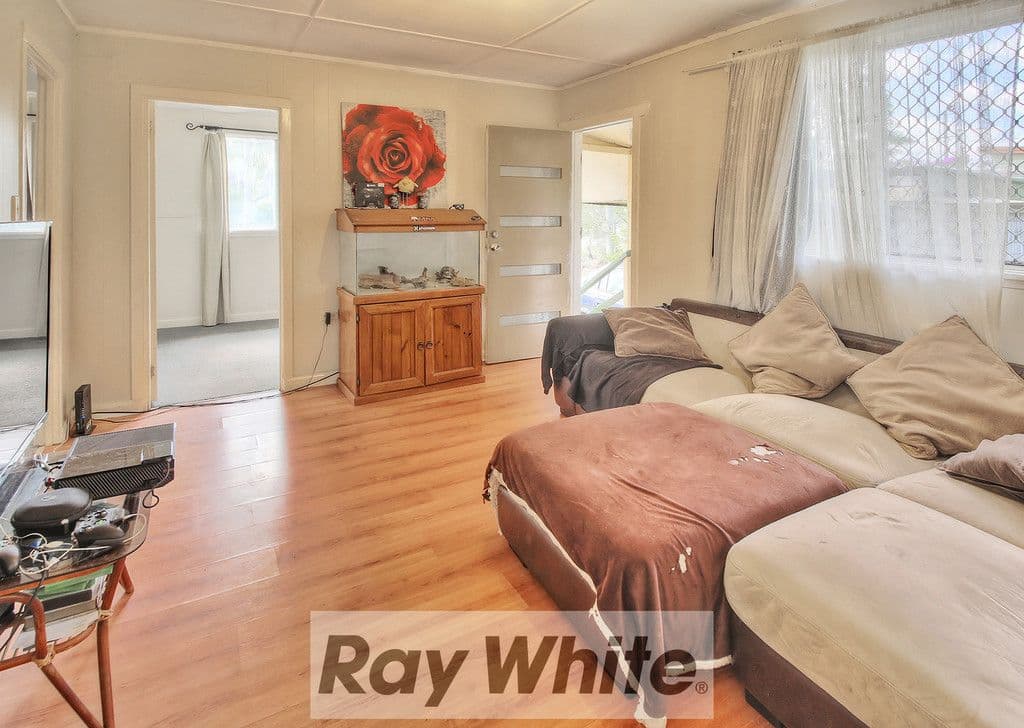 12 Charles Avenue, Logan Central QLD 4114, Logan Central - Thumbnail 2