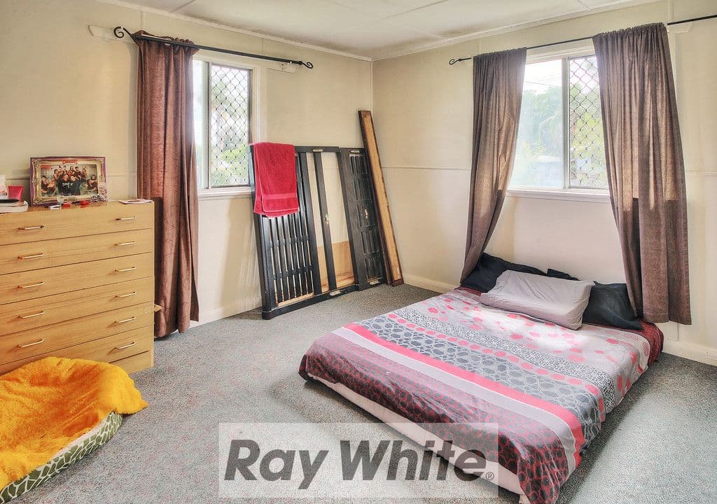 12 Charles Avenue, Logan Central QLD 4114, Logan Central - Thumbnail 3
