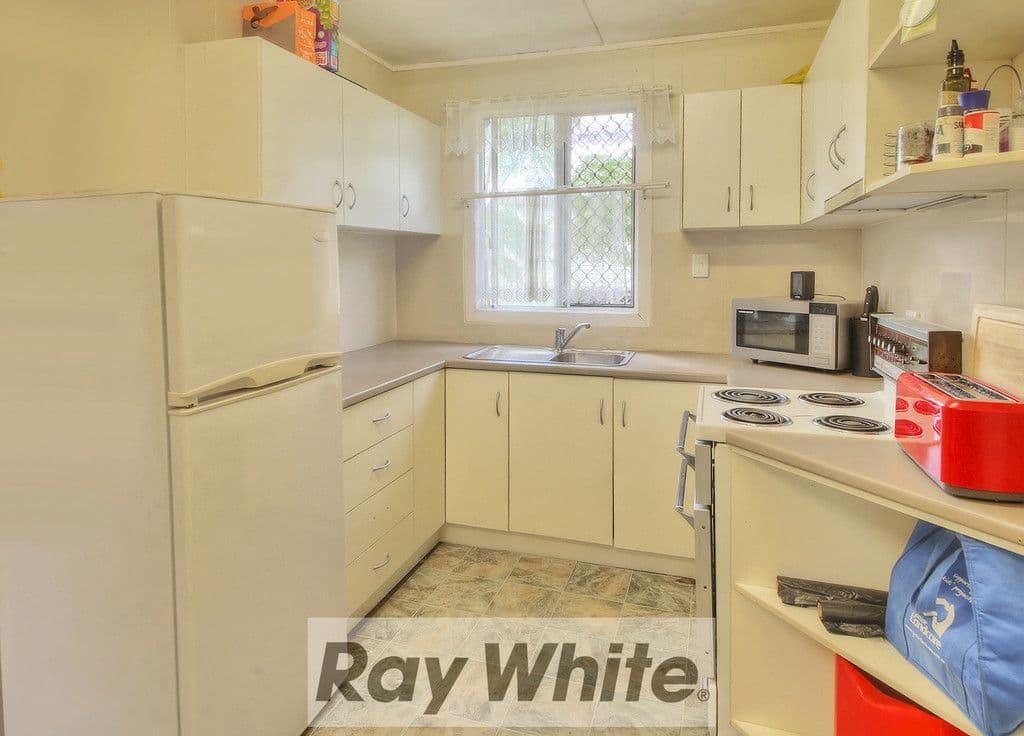 12 Charles Avenue, Logan Central QLD 4114, Logan Central - Thumbnail 4