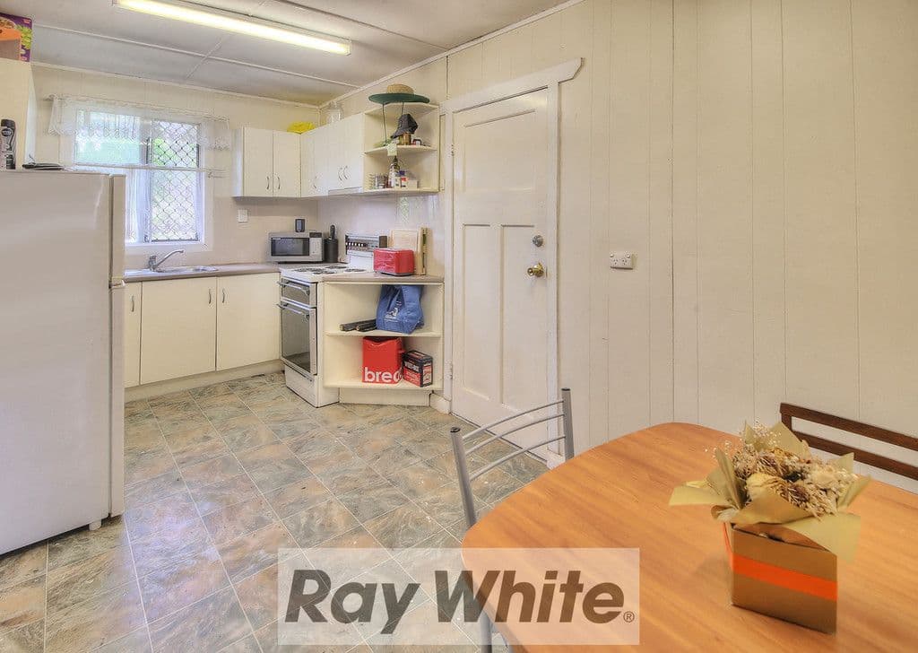 12 Charles Avenue, Logan Central QLD 4114, Logan Central - Thumbnail 5