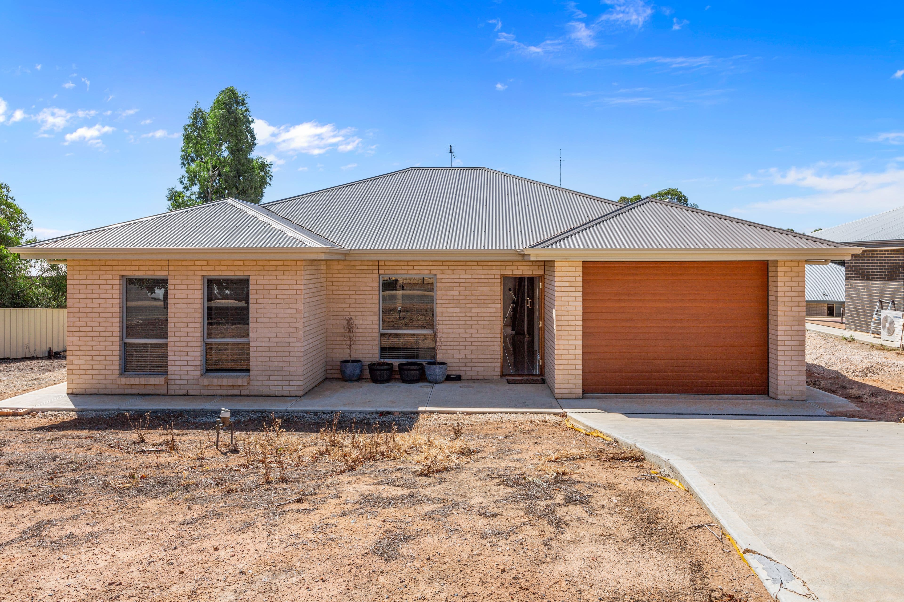 10 Heath Drive, Clare SA 5453, Clare - Thumbnail 2