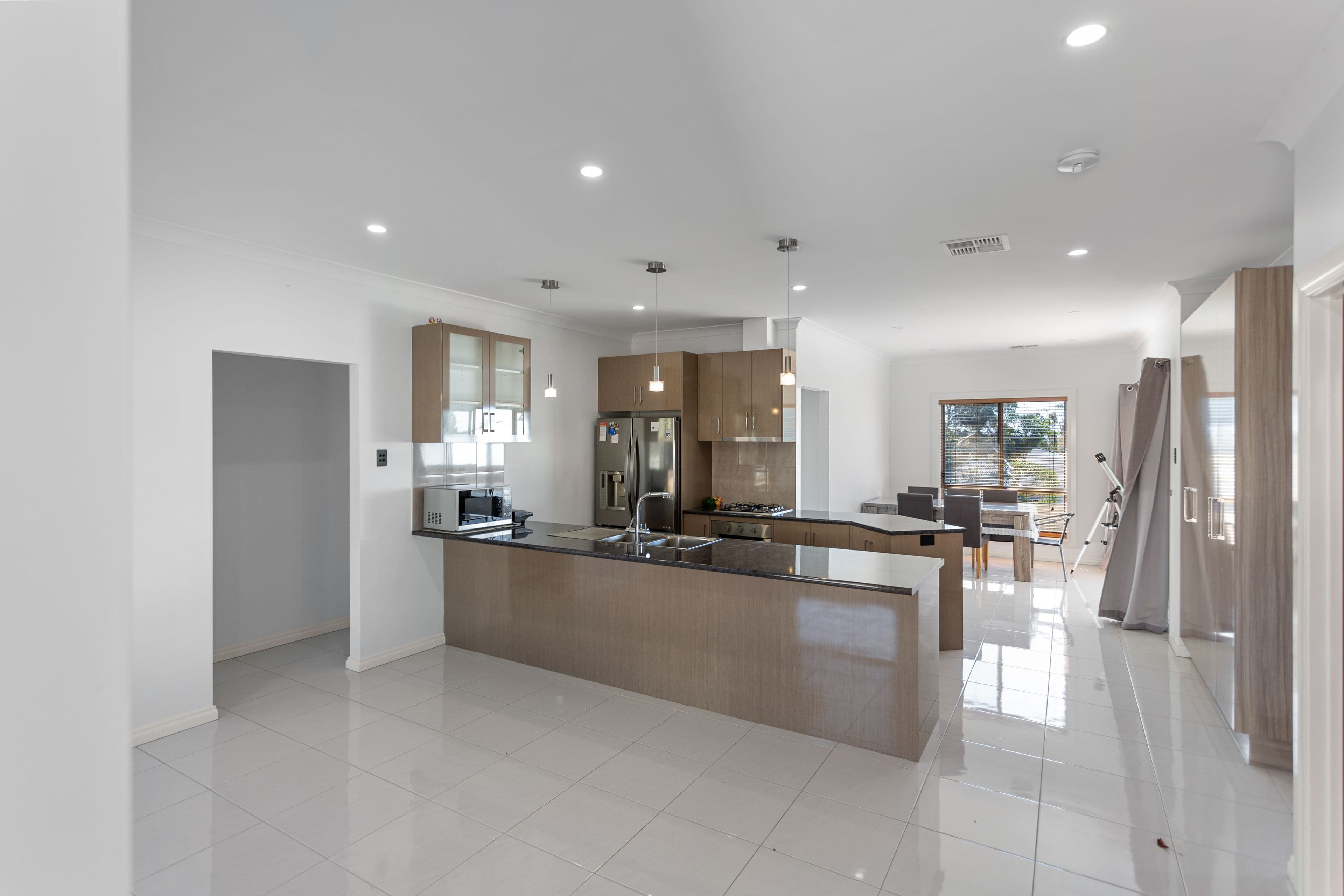 10 Heath Drive, Clare SA 5453, Clare - Thumbnail 3