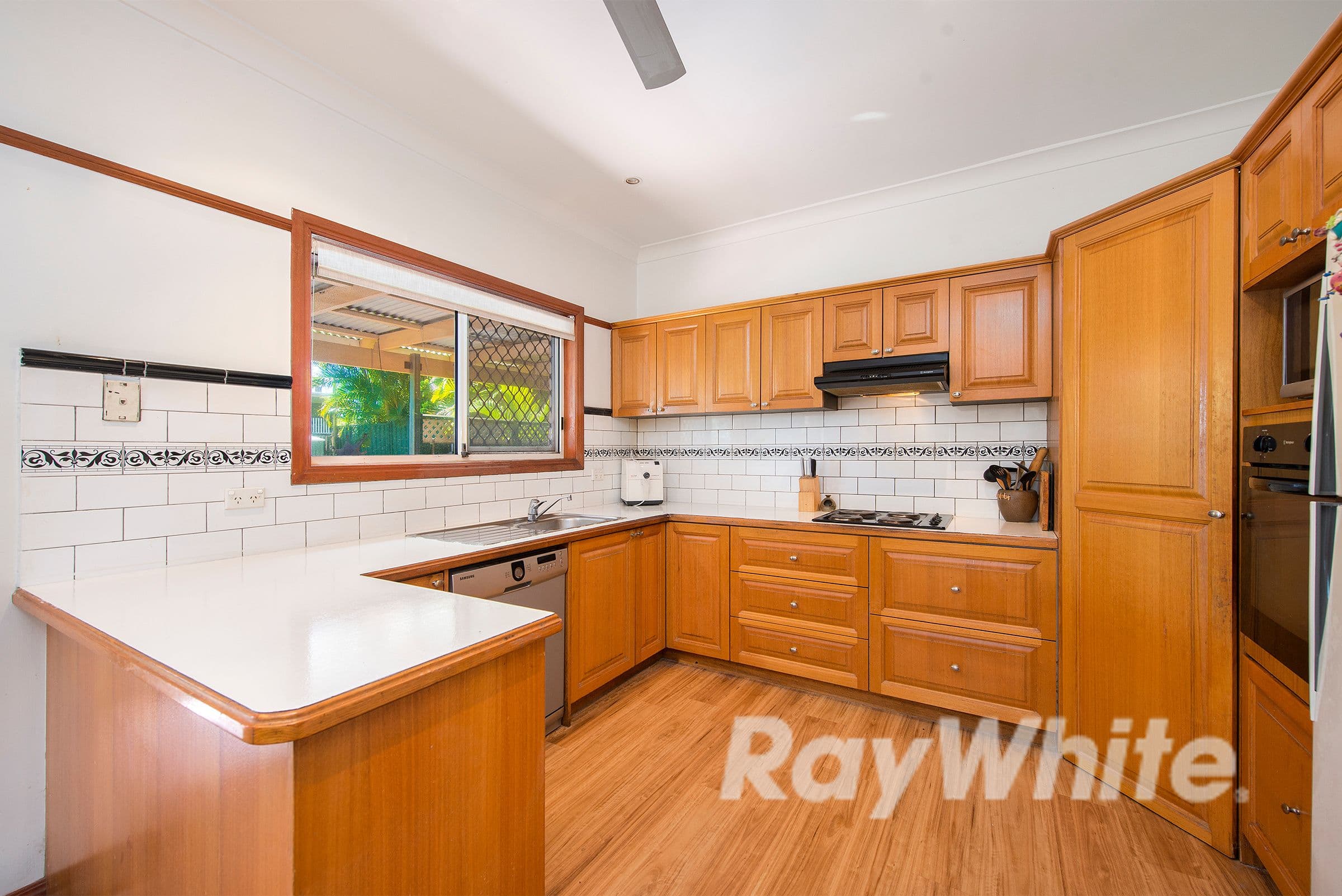 37 Coffey Street, Crestmead QLD 4132, Crestmead - Thumbnail 3
