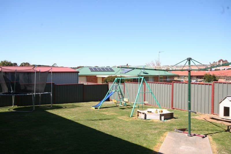 21 Brennan Crescent, OBERON NSW 2787, Oberon - Thumbnail 4