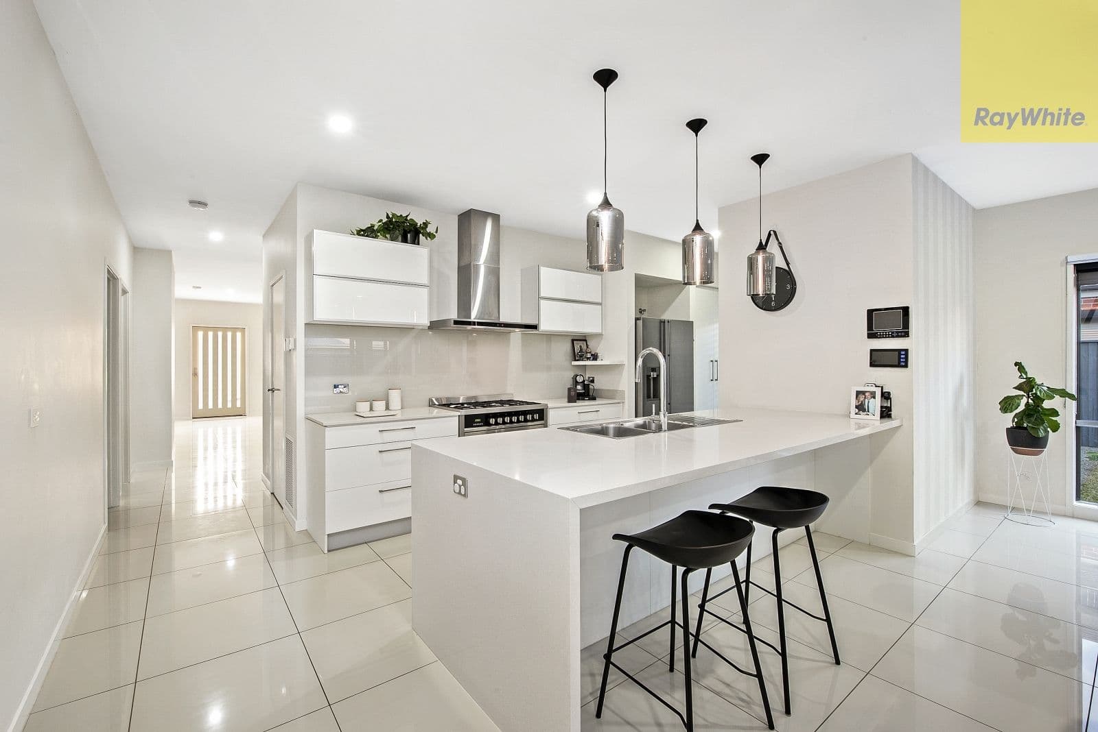 5 Coronation Street, Taylors Hill VIC 3037, Taylors Hill - Thumbnail 4