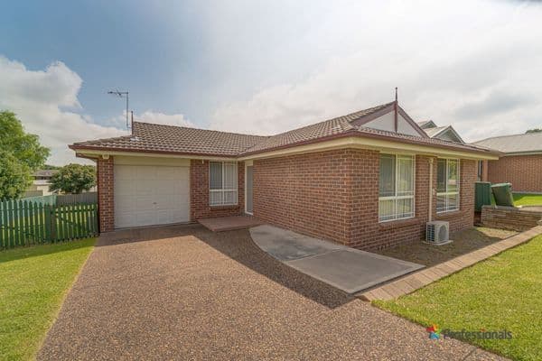 19 Burgundy Street, Muswellbrook NSW 2333, Muswellbrook - Image 1