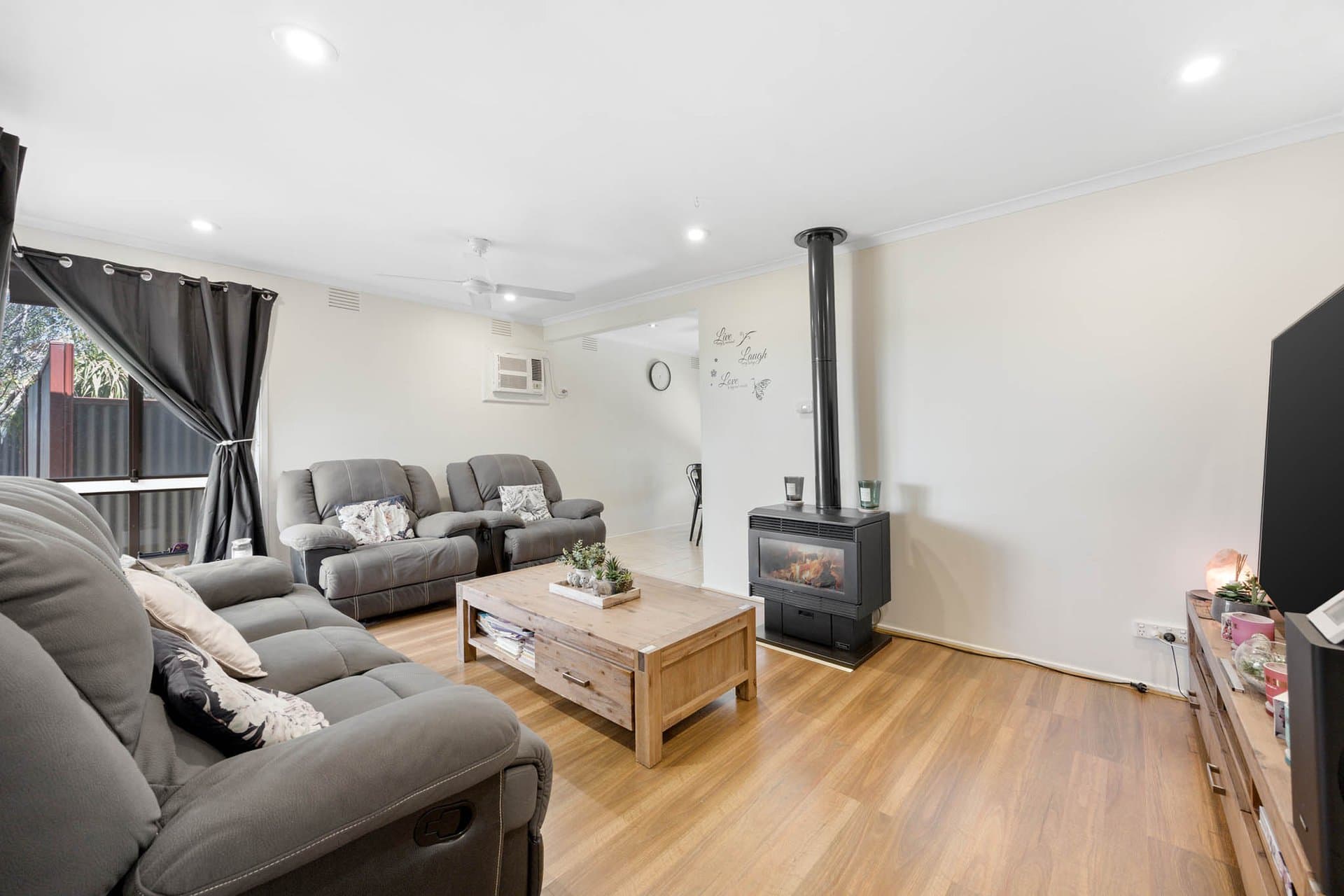 382 Elizabeth Drive, Sunbury - Thumbnail 2
