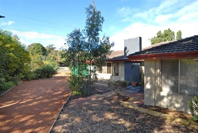 63 Temby Avenue, KALAMUNDA WA 6076, Kalamunda - Thumbnail 3