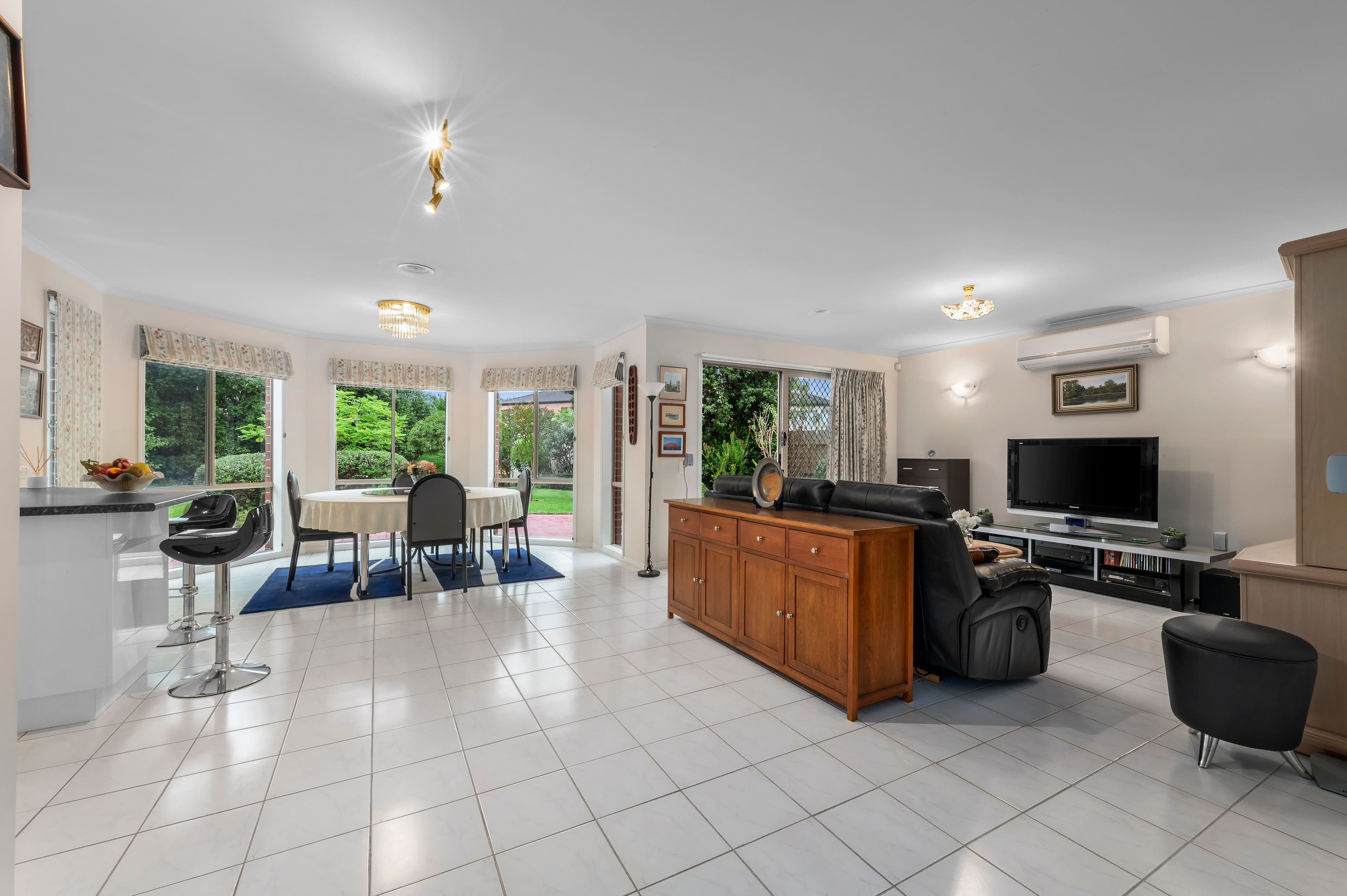67 Mendora Crescent, Wantirna South VIC 3152, Wantirna South - Thumbnail 4