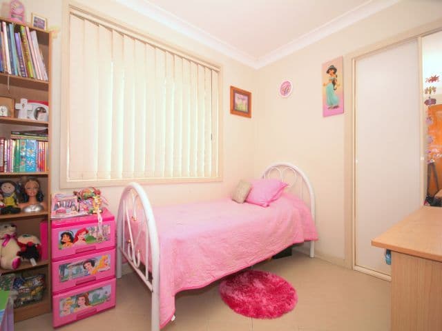 17 Oak Drive, GEORGES HALL NSW 2198, Georges Hall - Thumbnail 6
