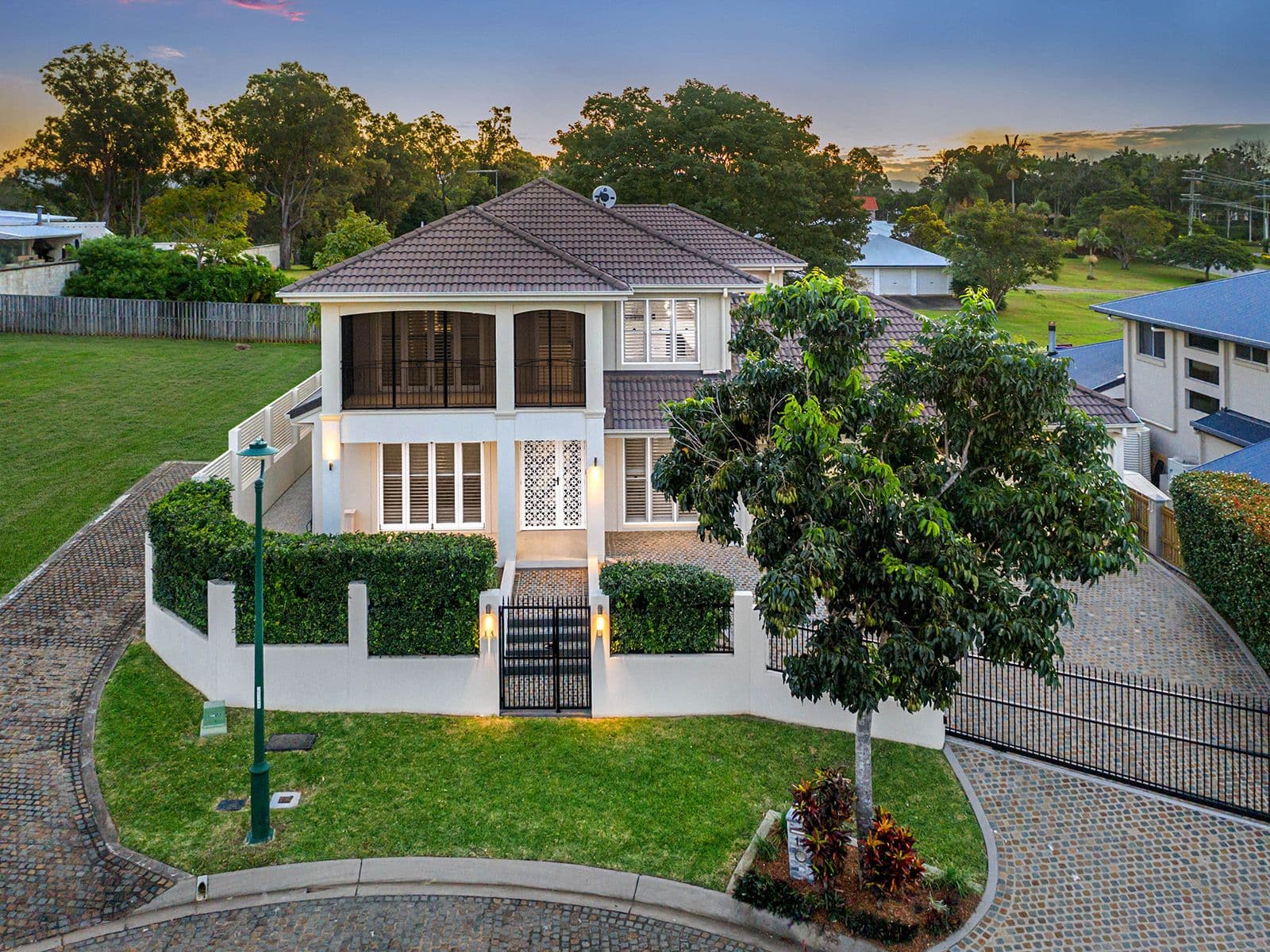 15 Dress Circle Court, Bridgeman Downs QLD 4035, Bridgeman Downs - Thumbnail 2