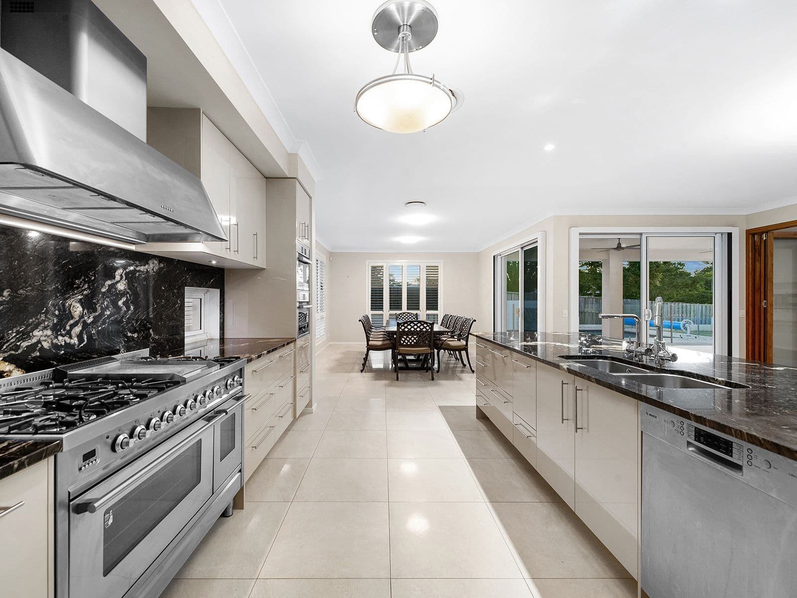 15 Dress Circle Court, Bridgeman Downs QLD 4035, Bridgeman Downs - Thumbnail 5
