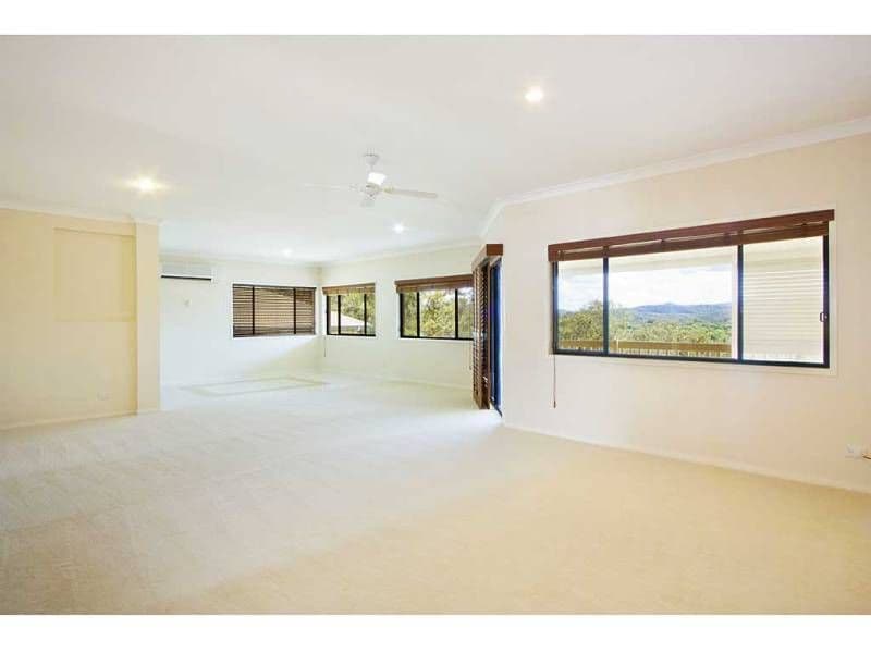 10 Orchna Street, BURLEIGH HEADS QLD 4220, Burleigh Heads - Thumbnail 4