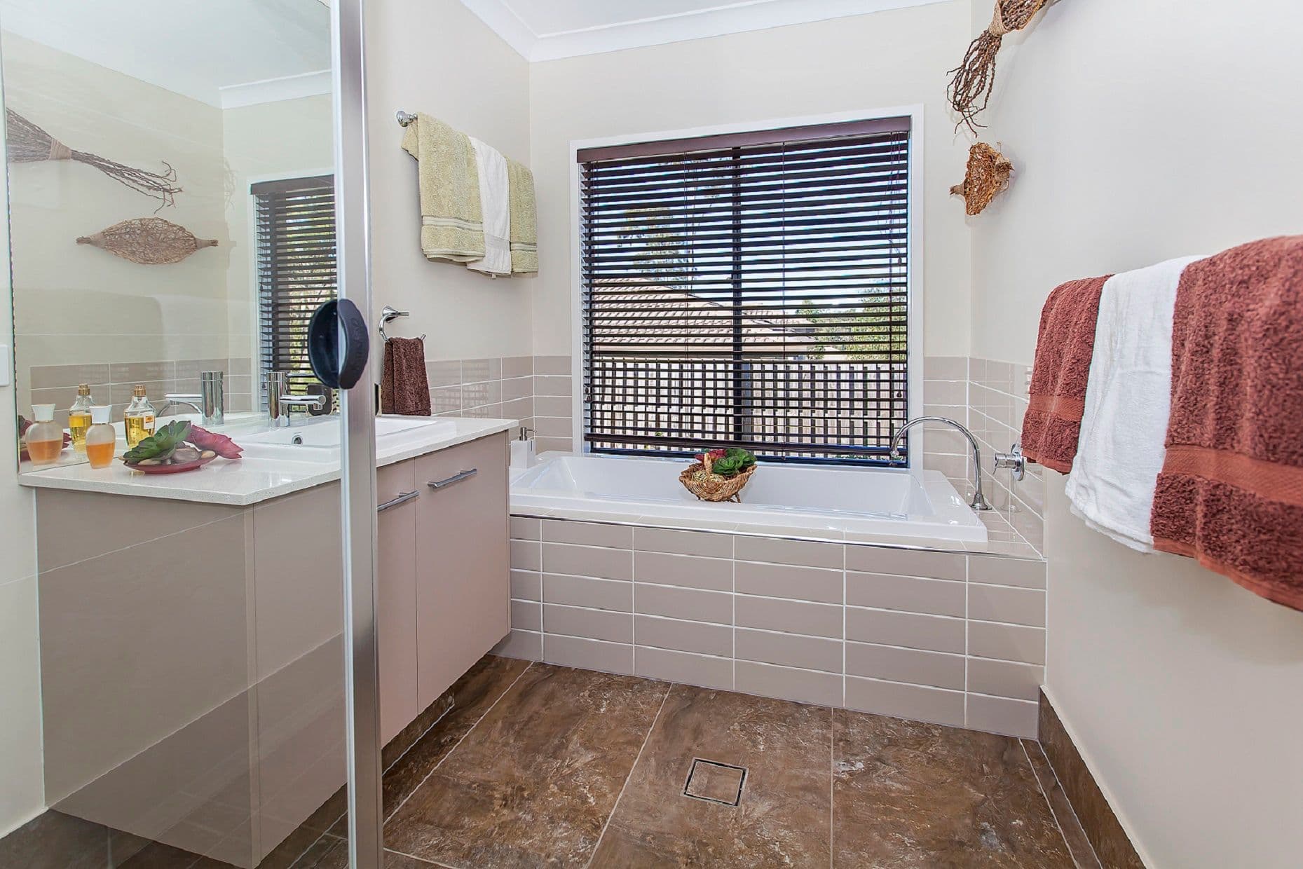 3 Lucy Court, Augustine Heights QLD 4300, Augustine Heights - Thumbnail 7
