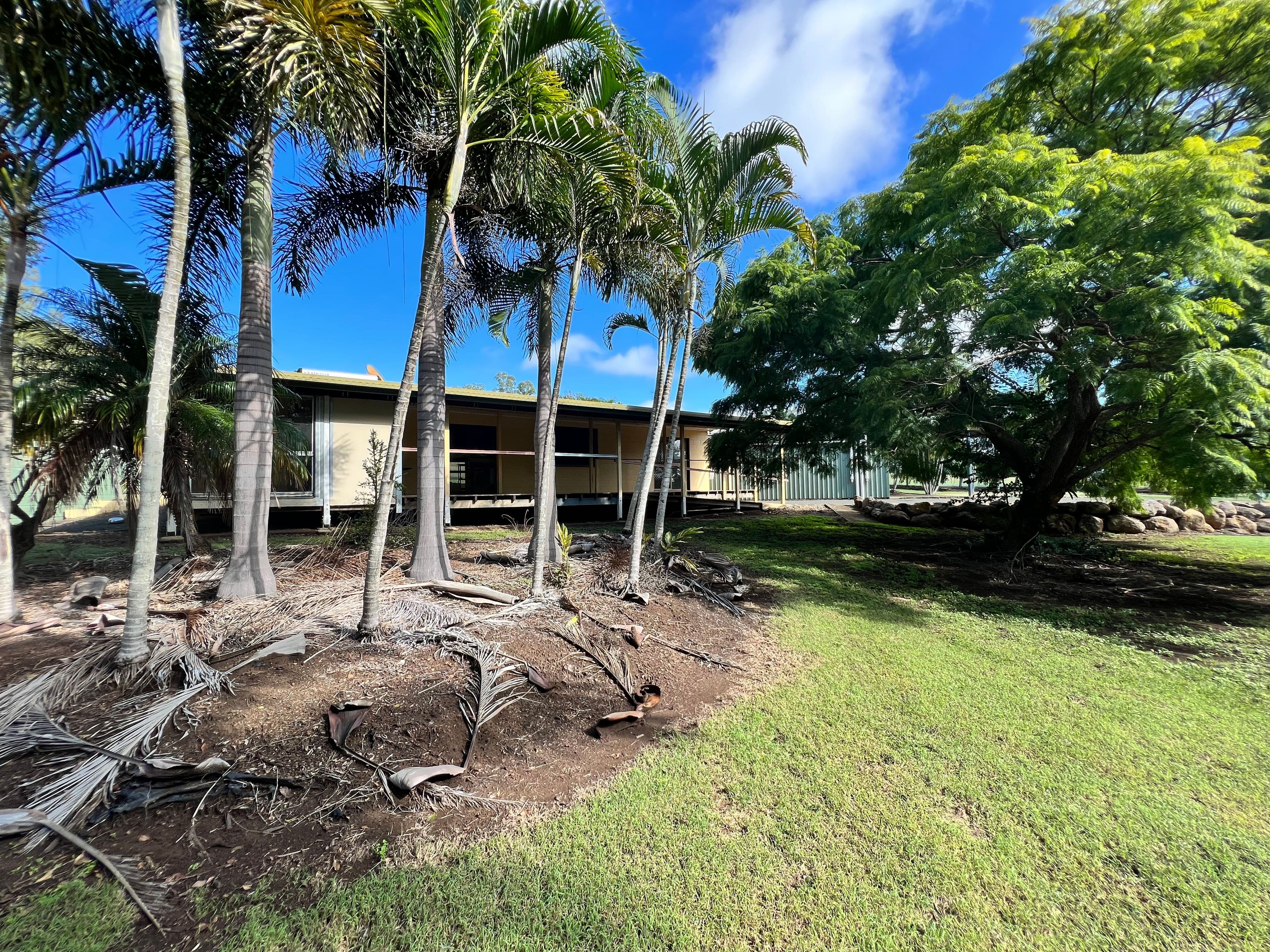 42 McIlwraith Road, McIlwraith QLD 4671, McIlwraith - Thumbnail 2