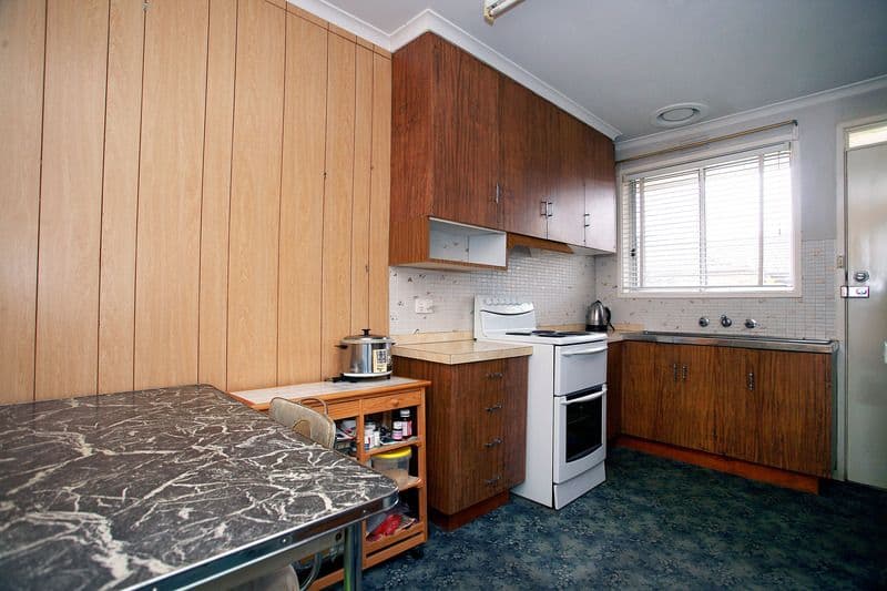 9 Hawkhurst Court, Eltham, Eltham - Thumbnail 3